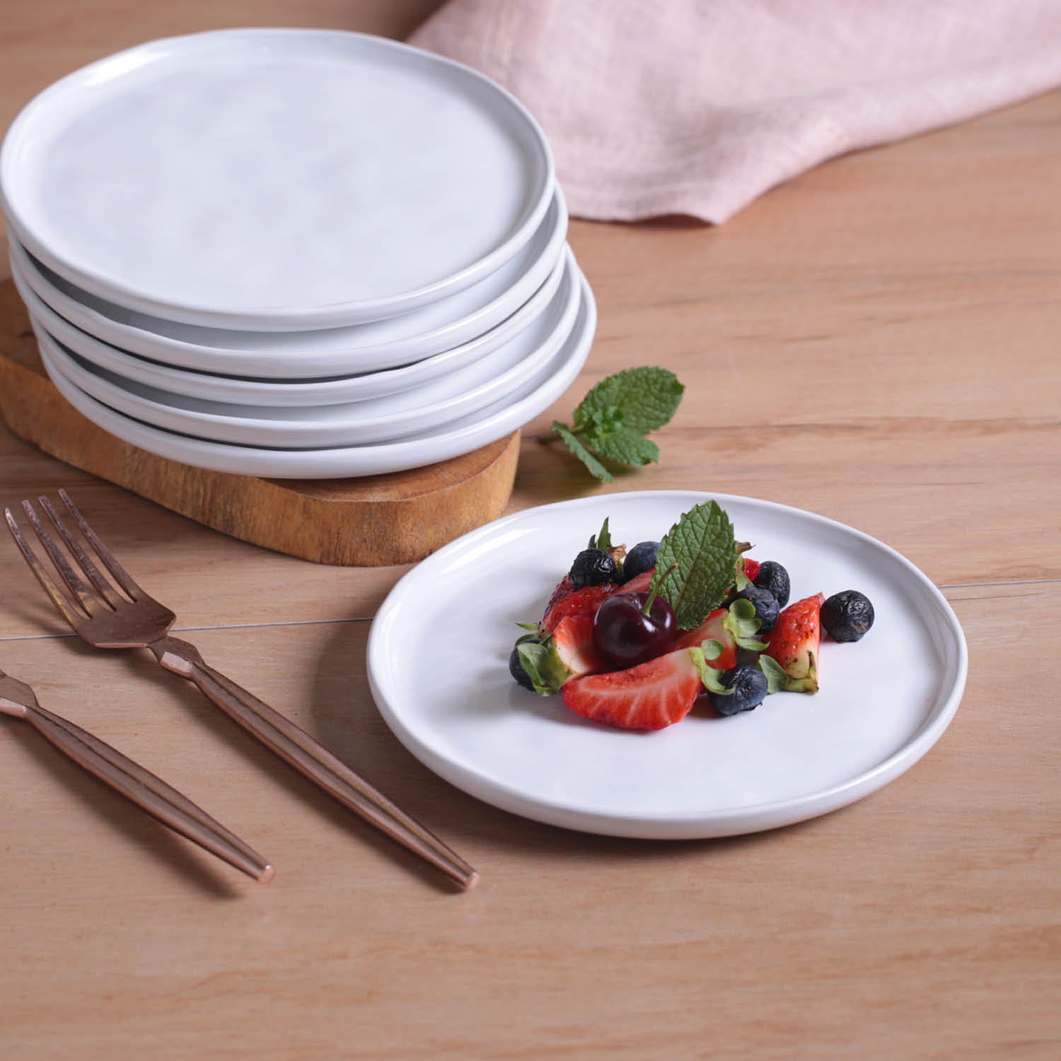 Bread Plate Stoneware 15.5 cm x 1.6 cm  New White Colour Made in Brazil Bio Shape Porto Brasil Ceramic Make a Set