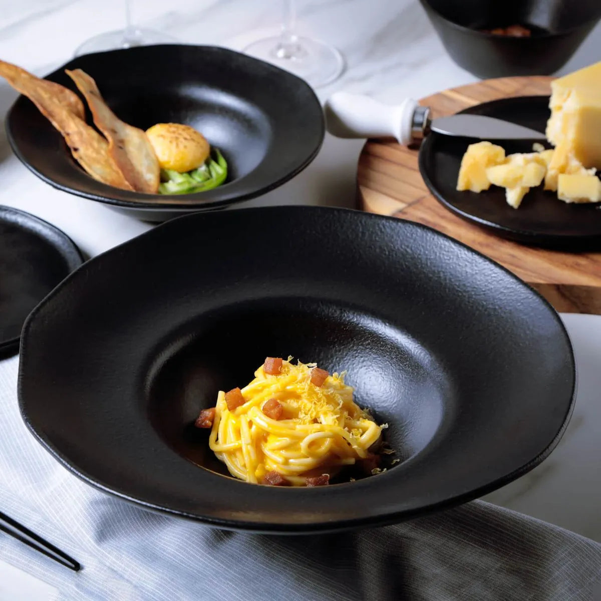 Pasta Dinner Plate Deep Rim Stoneware 28 cm  x 6,5 cm 450 ml Black Matt Colour Made in Brazil Organic Shape Porto Brasil Ceramic Make a Set