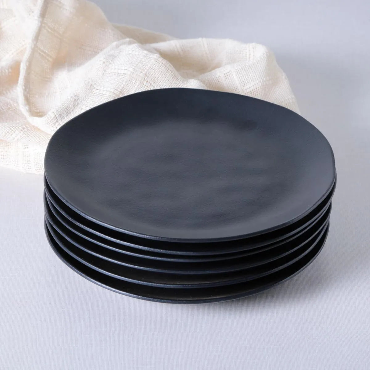 Dinner Plate Stoneware 26.5 cm Black Matt Colour Made in Brazil Organic Shape Porto Brasil Ceramic Make a Set